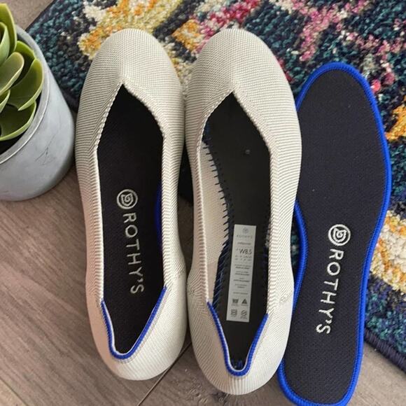Rothy’s round toe size 7.5 light gray woman’s flat shoes - Picture 9 of 12